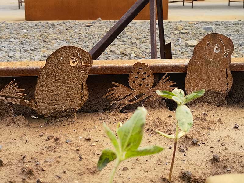 <h3>Statues & Sculptures - Gardener's Supply</h3>
