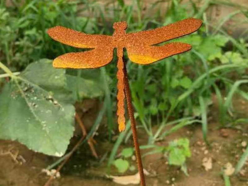 <h3>3 Kiwi Garden Decor / Rusty Metal Kiwi Bird Garden Gift / New </h3>
